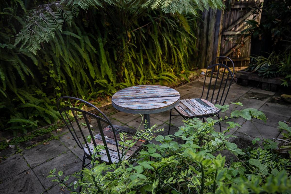 The Oasis Apartments And Treetop Houses Byron Bay Eksteriør billede