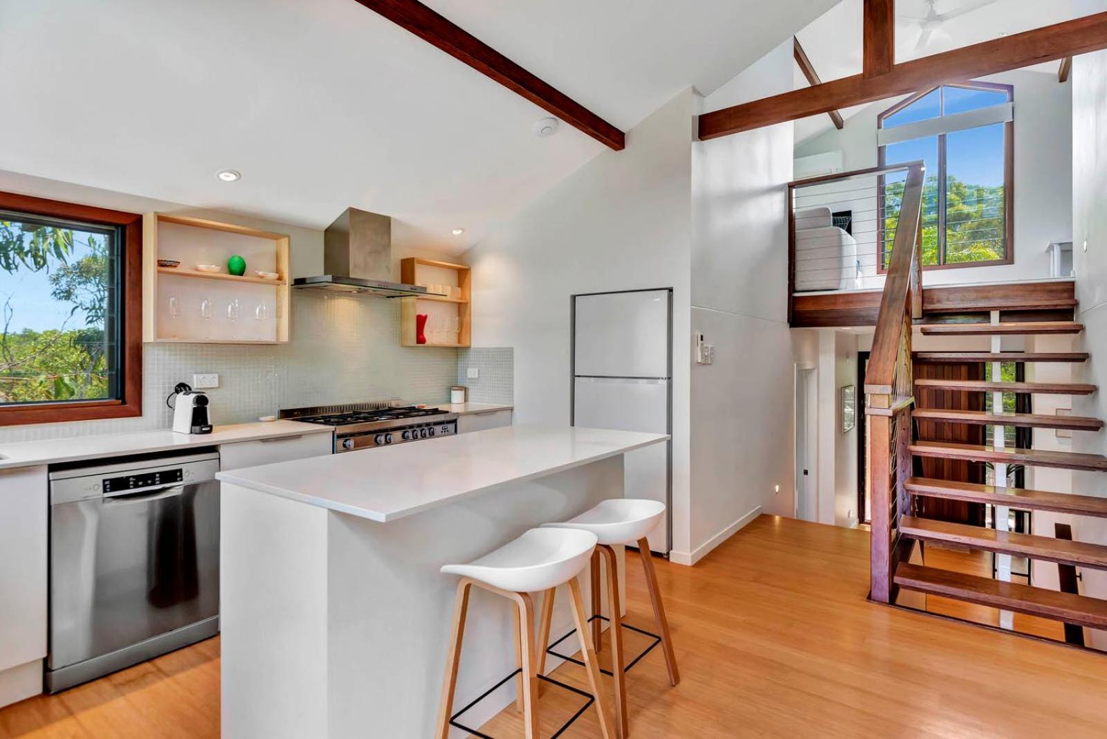 The Oasis Apartments And Treetop Houses Byron Bay Eksteriør billede